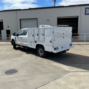 Diamond AB 96-6-MER animal control truck body on Ford F-250 with stainless steel compartments